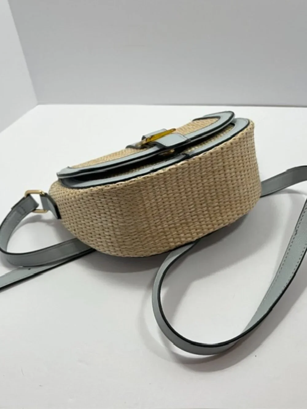 Izzy & Ali Straw & Vegan Leather Crossbody Shoulder Bag, New without Tags - Picture 5 of 9